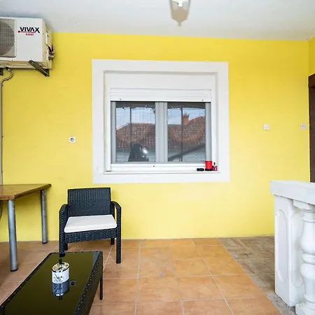 Jozic Apartman *