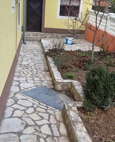 Jozic דירה קנין